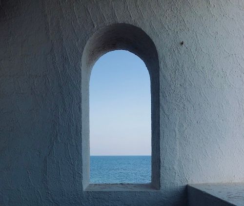 Fenêtre sur la Méditerranée
